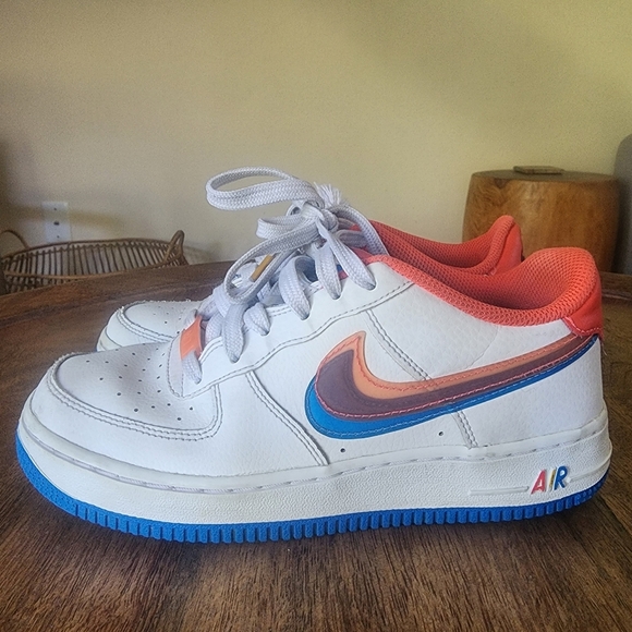 Nike Air Force 1 LV8 GS Offset Swoosh White Red Blue DX1787-100 Kids 4Y - Picture 7 of 15